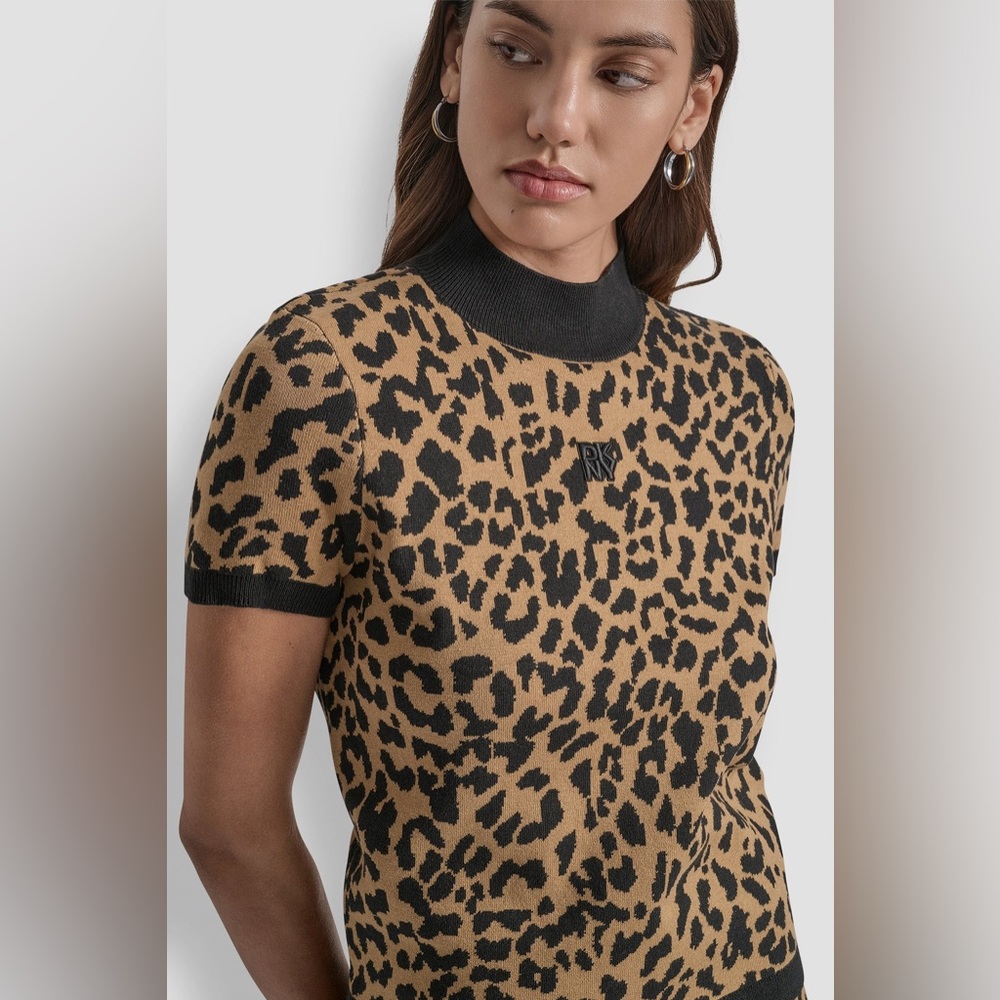 DKNY Black & Tan Leopard Print Cropped Short-Sleeve Turtleneck Sweater